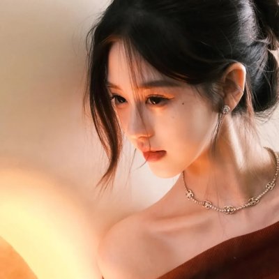 冰属性男子与酷酷女同事